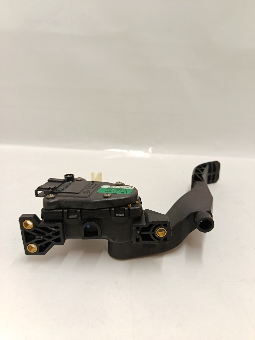 Pedal do acelerador VOLKSWAGEN Golf IV (1J1) Imagem-3