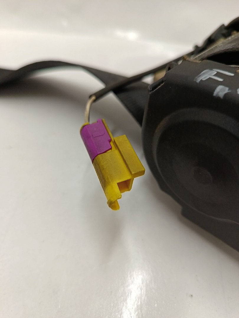 Cinto frente direito VOLKSWAGEN Golf IV (1J1) Imagem-6