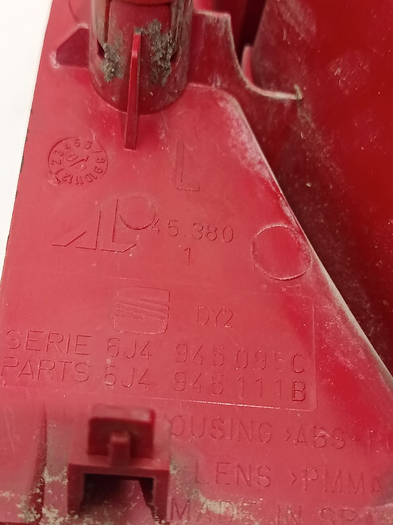 Left Tail light SEAT Ibiza IV ST (6J8, 6P8) Imagem-3