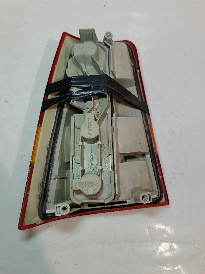 Right Tail light OPEL Kadett E Imagem-1