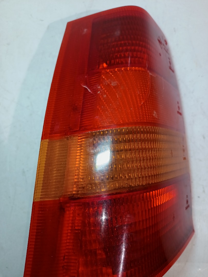 Left Tail light OPEL Kadett E Imagem-2