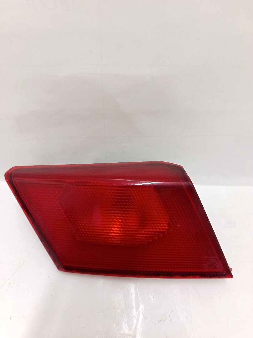 Farolim da mala direito MITSUBISHI - ID S_1810