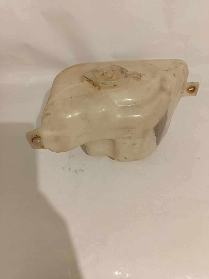 Windshield washer tank SUZUKI - ID S_1943