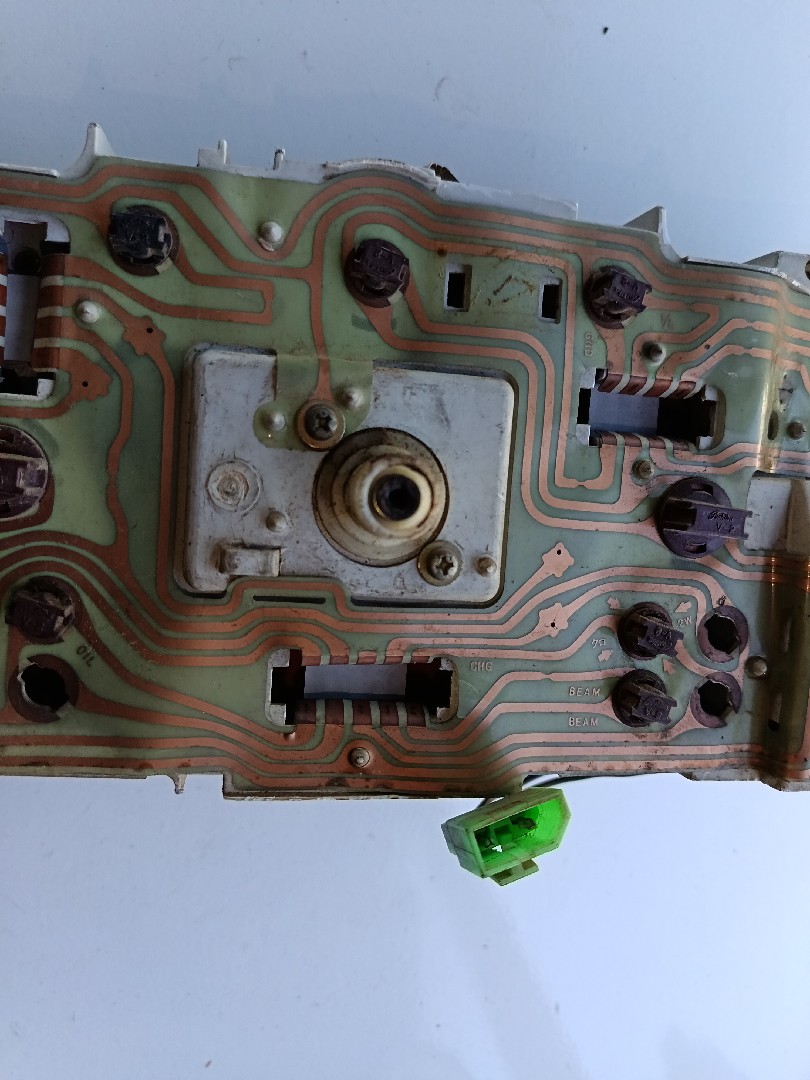 Quadrante / painel de instrumentos NISSAN Pick Up I (720) Imagem-2