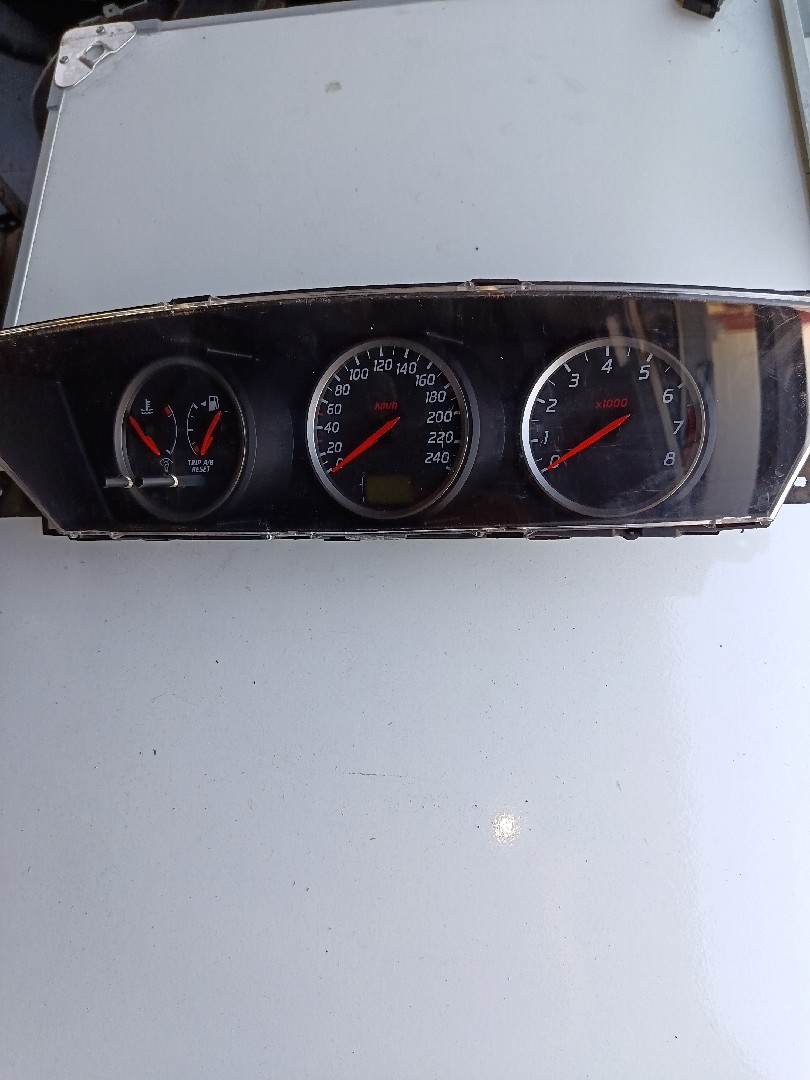 Quadrante / painel de instrumentos NISSAN - ID S_2489