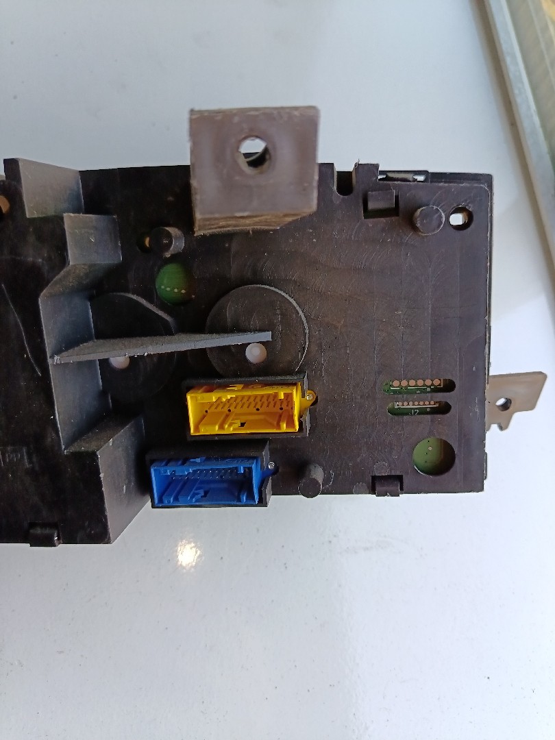 Quadrante / painel de instrumentos NISSAN Primera Sedan (P12) Imagem-2