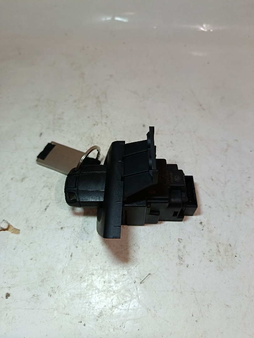 Canhão da ignição BMW 1 Cabriolet (E88) Imagem-3