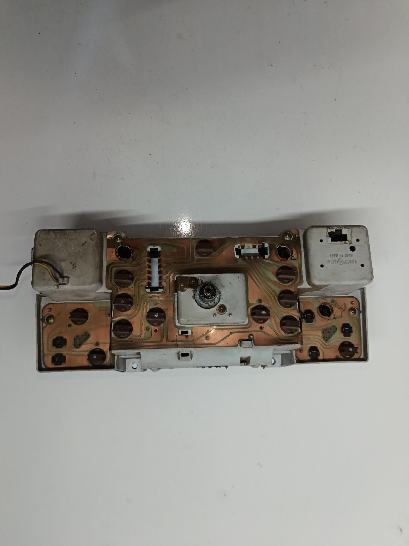 Quadrante / painel de instrumentos NISSAN Pick Up I (720) Imagem-2