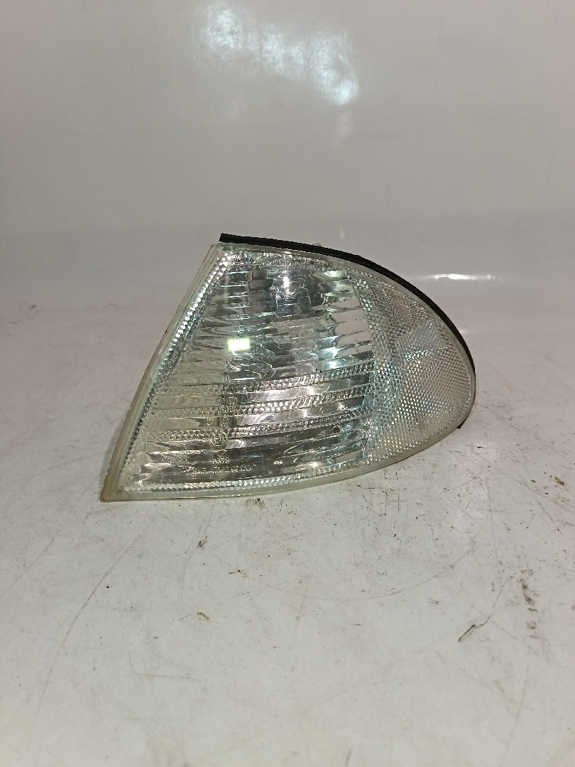 Left front Turn Signal BMW 3 (E46) Imagem-1