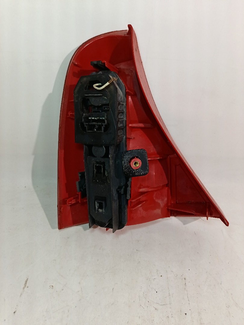 Right Tail light RENAULT Clio II (BB0/1/2_, CB0/1/2_) Imagem-1