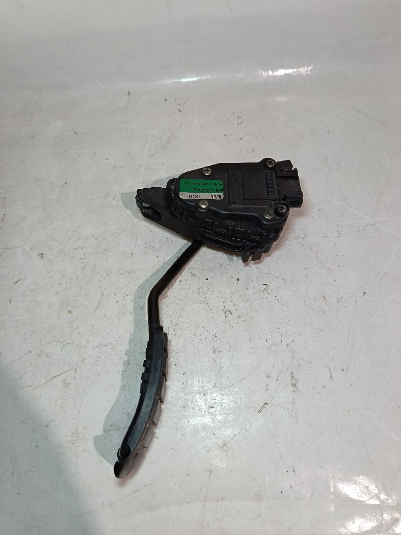 Pedal do acelerador RENAULT - ID S_2667