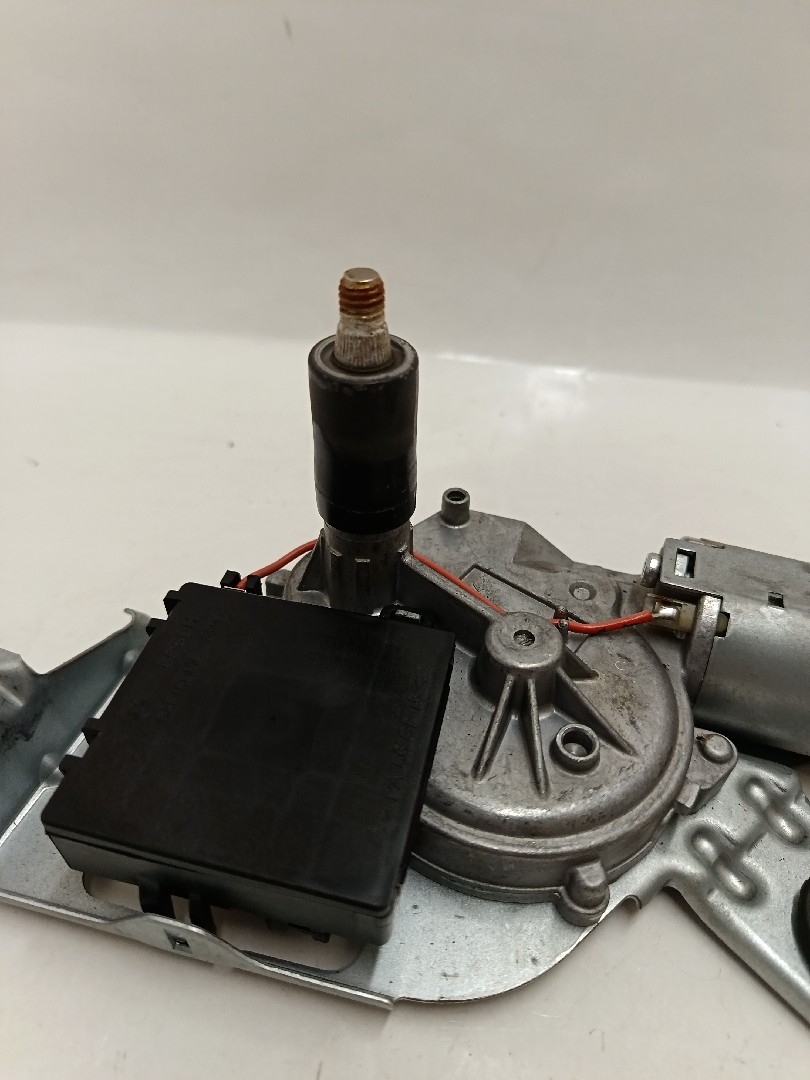 Motor limpa vidros trás BMW X3 (E83) Imagem-1