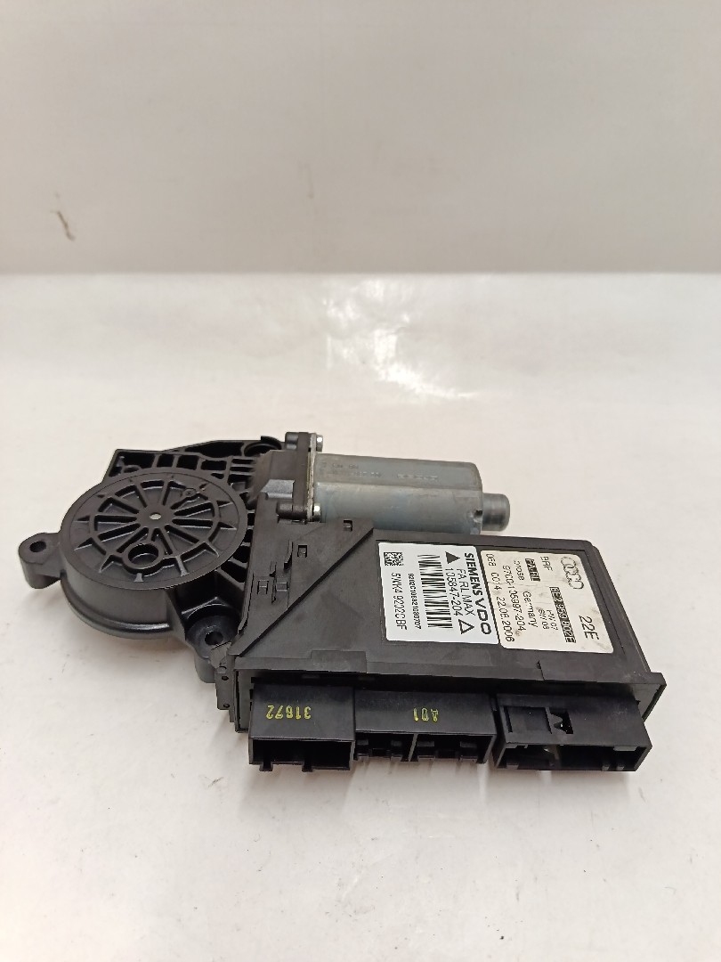 Fechadura / fecho porta frente direito AUDI - ID S_2699