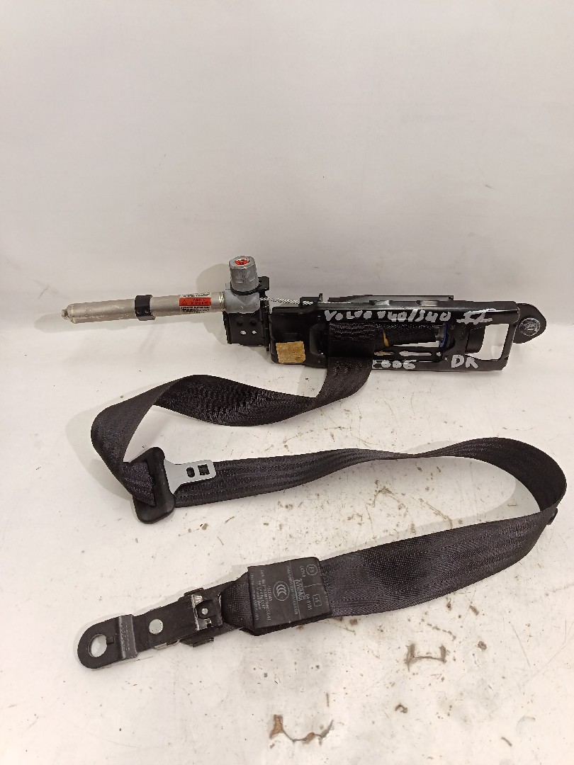 Cinto frente direito VOLVO - ID S_2716
