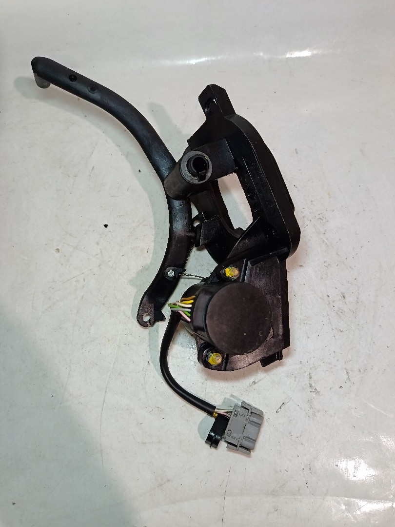Pedal do acelerador BMW - ID S_282