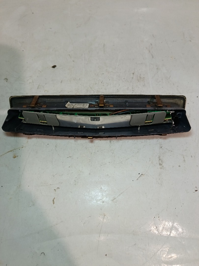 Additional stop light / 3rd stop light OPEL Astra H Hatchback (L48) Imagem-1