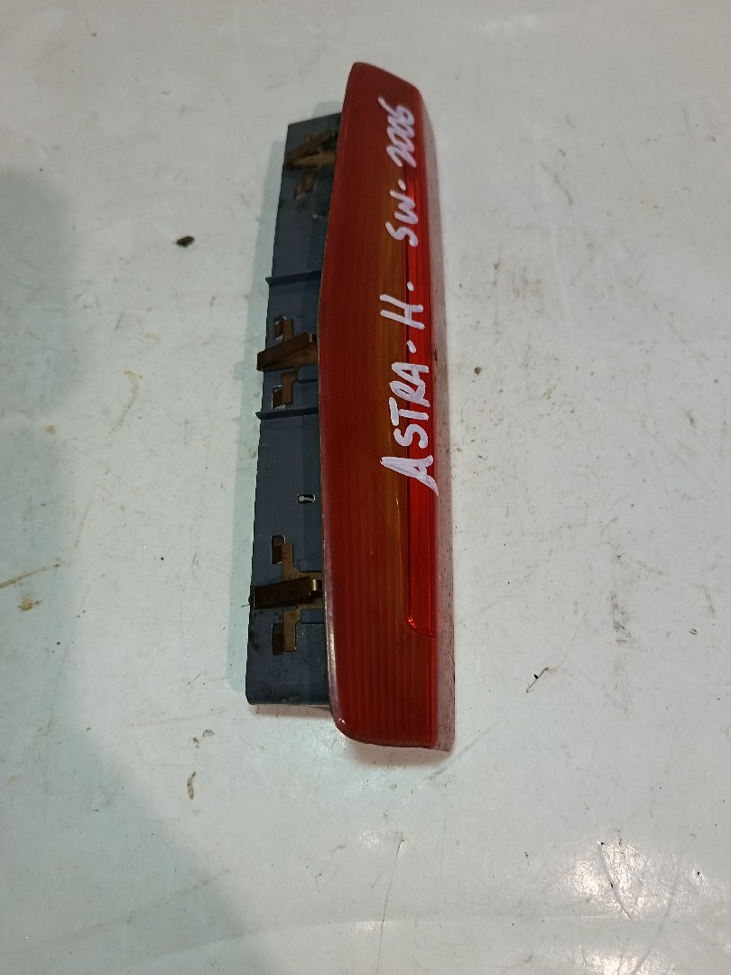 Additional stop light / 3rd stop light OPEL Astra H Hatchback (L48) Imagem-2