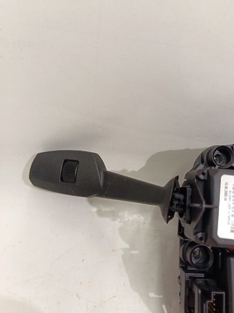 Manípulo do limpa vidros BMW 1 (E87) Imagem-1