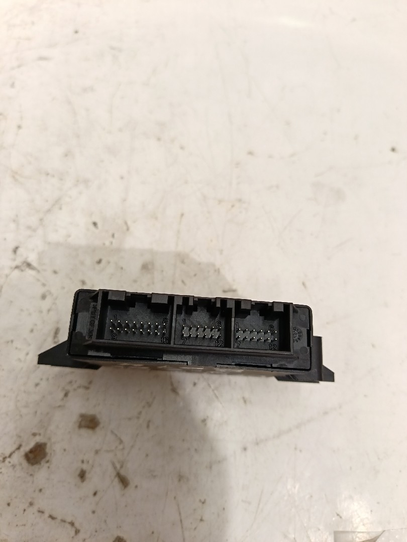 Módulo parking VOLVO V40 Hatchback Van (525) Imagem-1