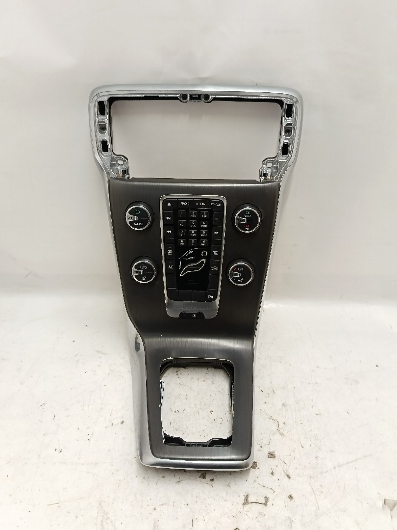 Center console  VOLVO - ID S_3263