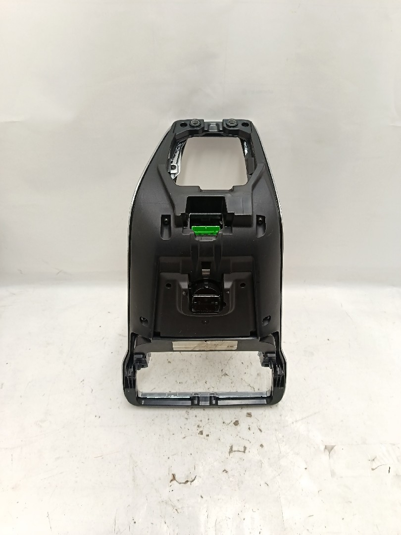 Center console  VOLVO V40 Hatchback Van (525) Imagem-1