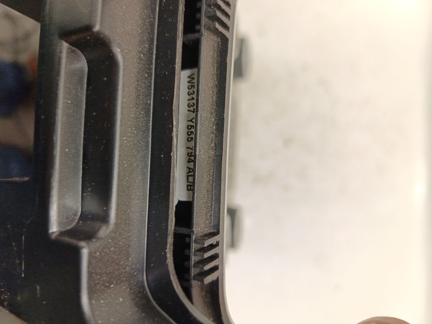 Center console  VOLVO V40 Hatchback Van (525) Imagem-2