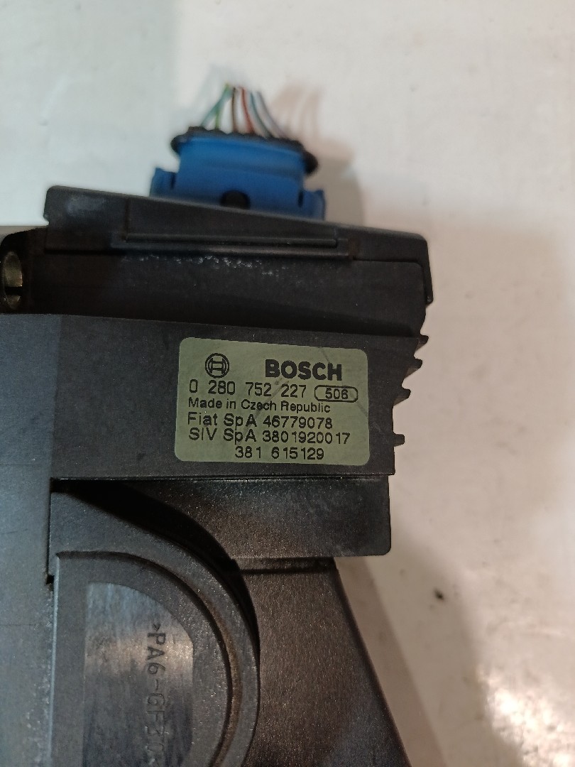 Pedal do acelerador FIAT Stilo (192_) Imagem-4