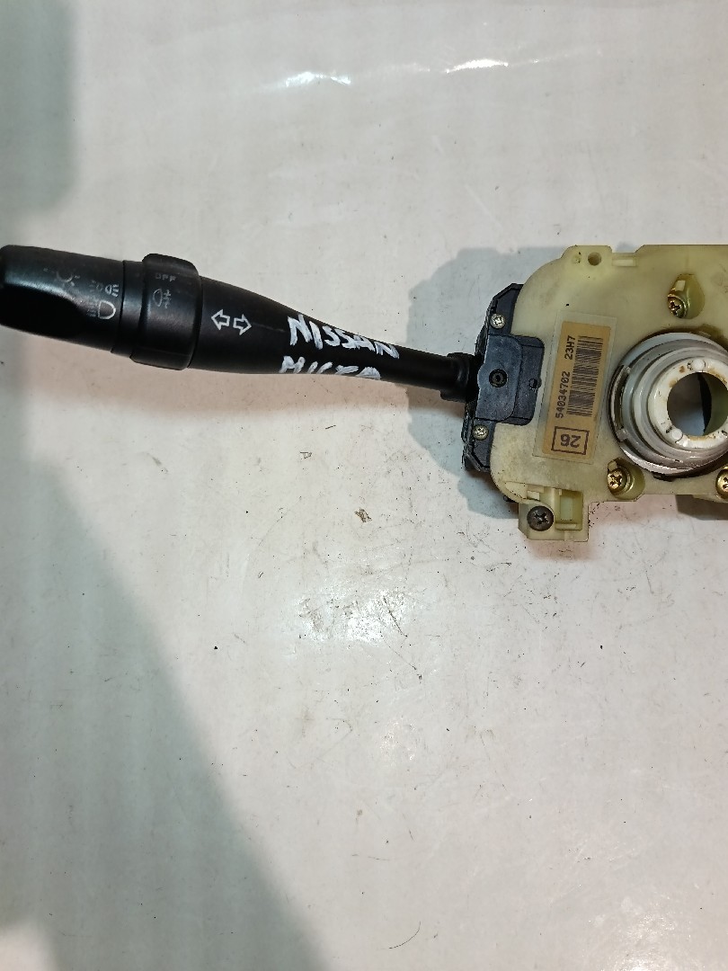 Manípulo do limpa vidros NISSAN Micra II (K11) Imagem-1