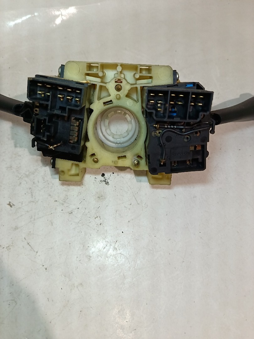 Manípulo do limpa vidros NISSAN Micra II (K11) Imagem-3