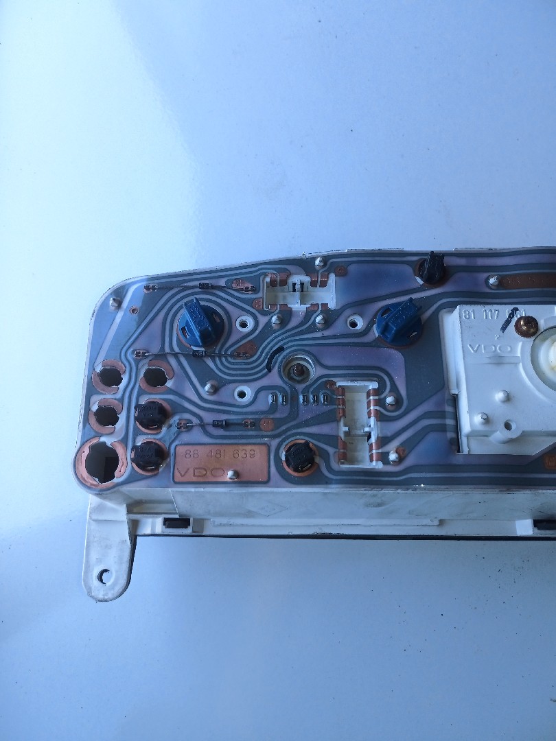 Quadrante / painel de instrumentos NISSAN Primera Sedan (P10) Imagem-4