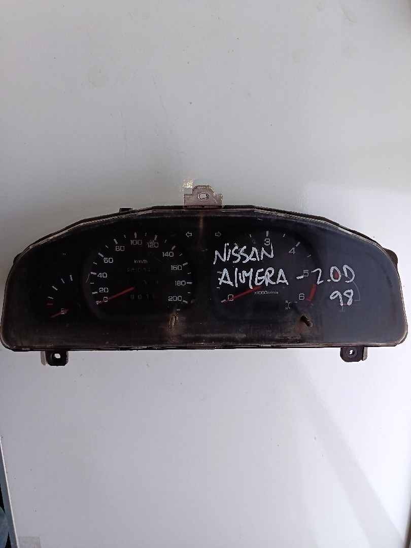 Quadrante / painel de instrumentos NISSAN - ID S_3335