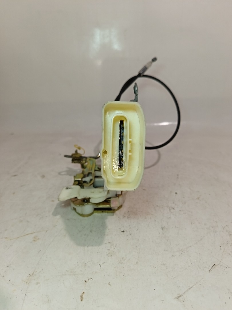 Fechadura / fecho porta frente direito TOYOTA Yaris (_P1_) Imagem-3