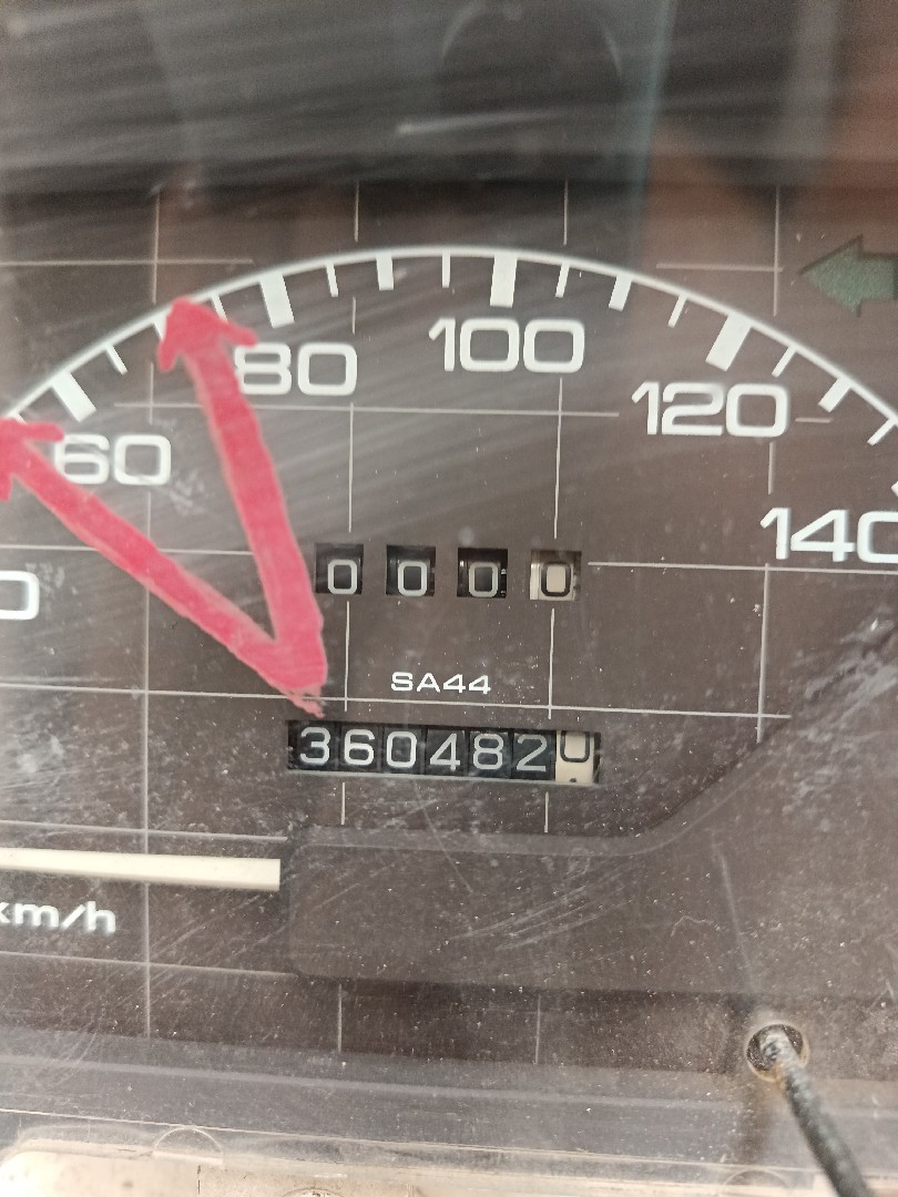 Quadrante / painel de instrumentos MAZDA E-Series Chassis (SD1) Imagem-1