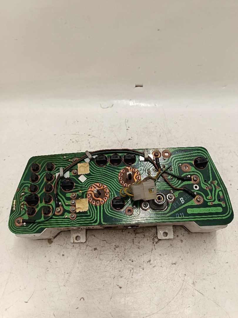 Quadrante / painel de instrumentos MAZDA E-Series Chassis (SD1) Imagem-3