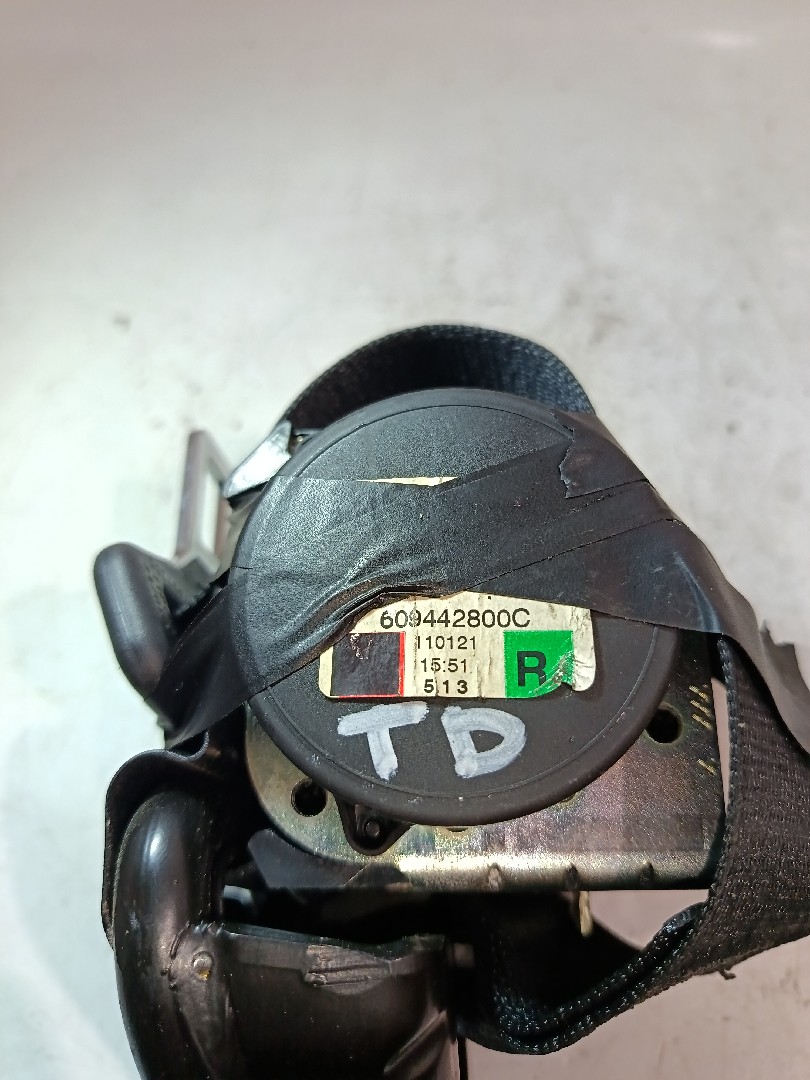 Right rear seatbelt BMW 1 Cabriolet (E88) Imagem-4