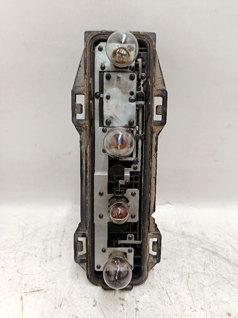 Suporte lâmpada esquerdo PEUGEOT 307 (3A/C) Imagem-1