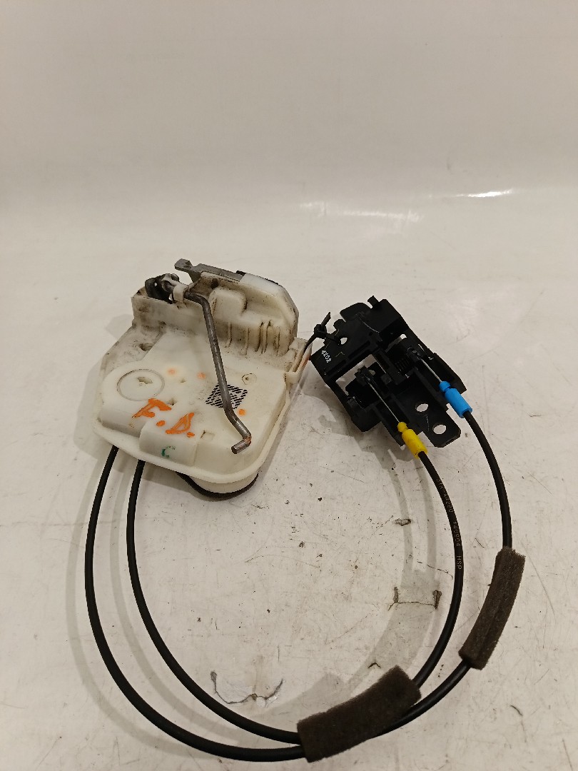 Fechadura / fecho porta frente direito MITSUBISHI Space Star Hatchback (A0_A) Imagem-2