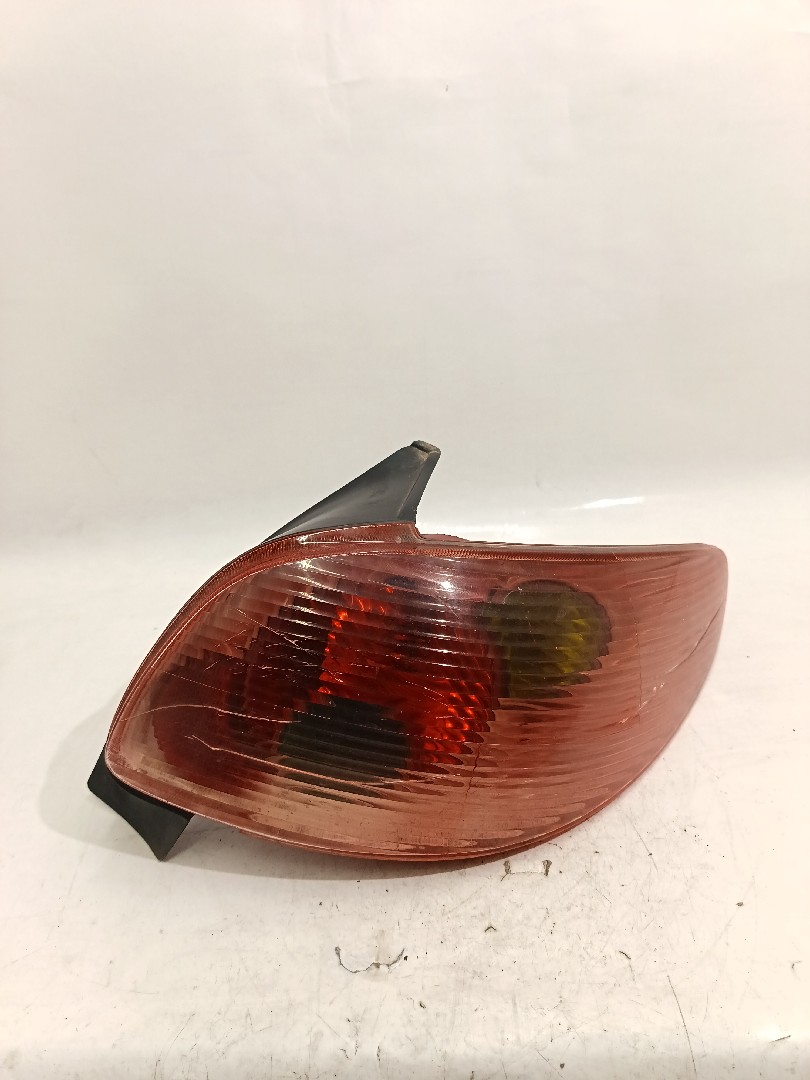 Right Tail light PEUGEOT - ID S_3684