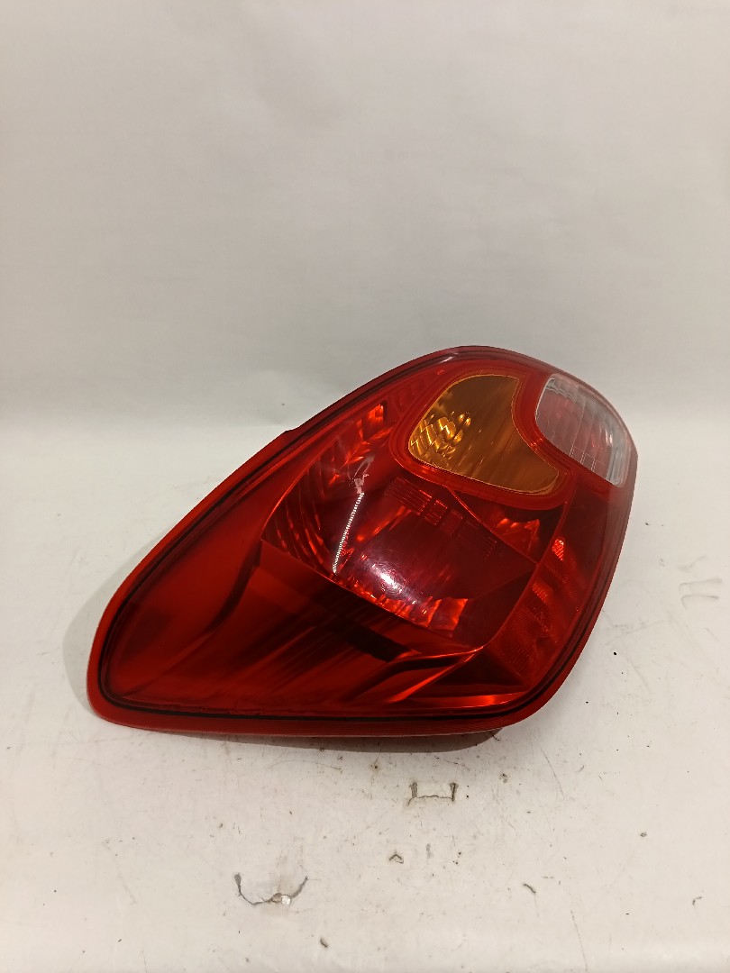 Left Tail light MITSUBISHI Space Star Hatchback (A0_A) Imagem-1