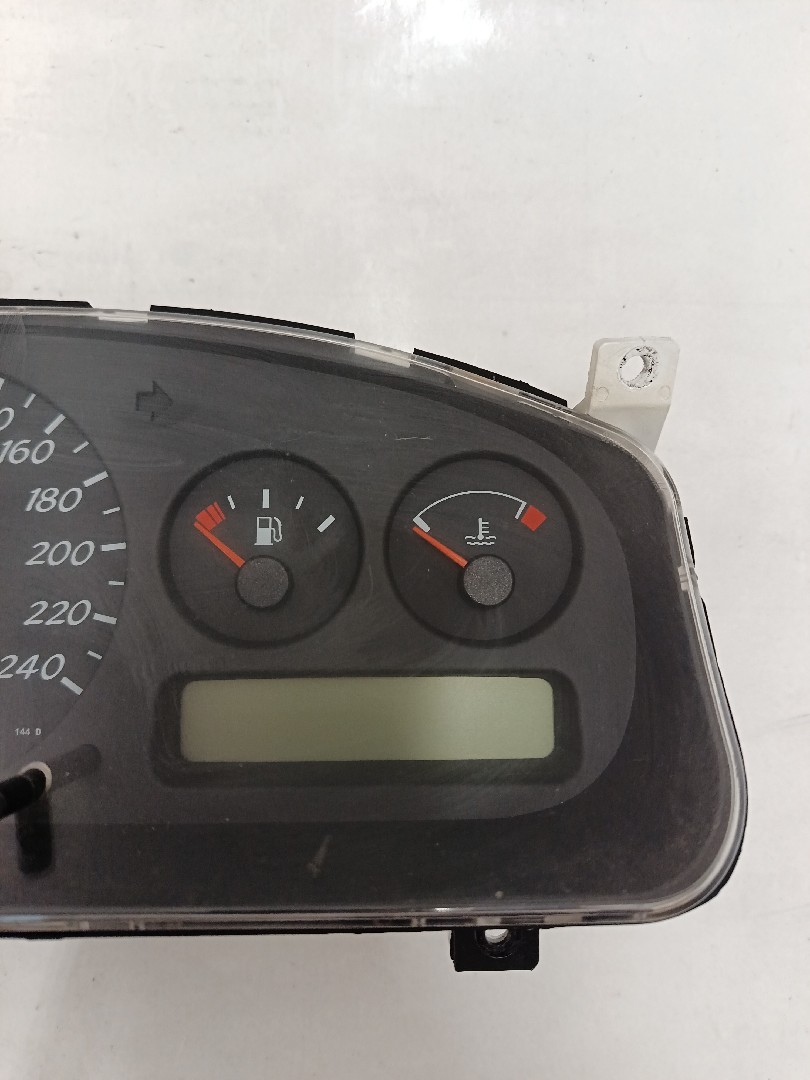 Quadrante / painel de instrumentos NISSAN Primera Sedan (P11) Imagem-3