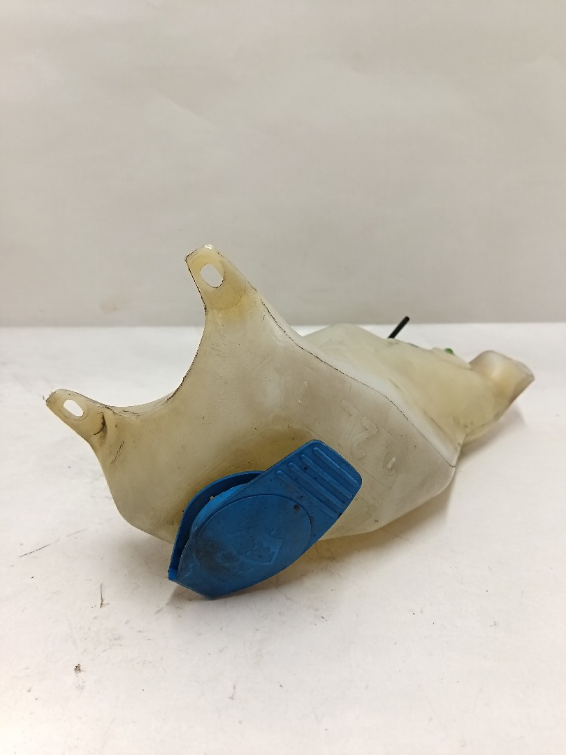 Windshield washer tank VOLKSWAGEN Polo (6N) Imagem-3