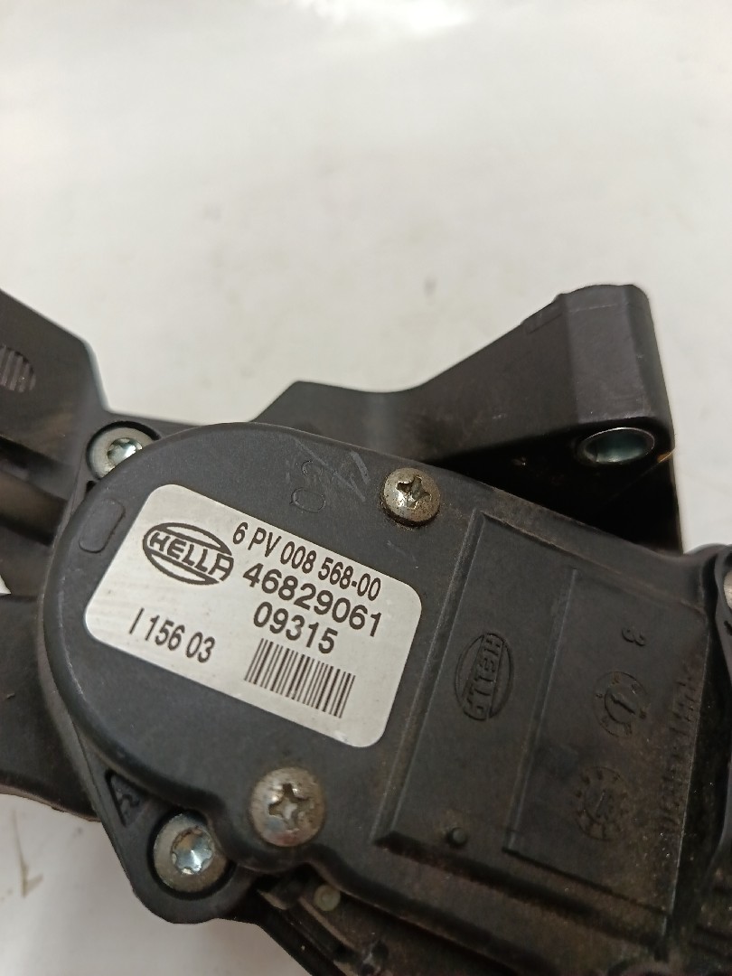 Pedal do acelerador FIAT Punto (188_) Imagem-4