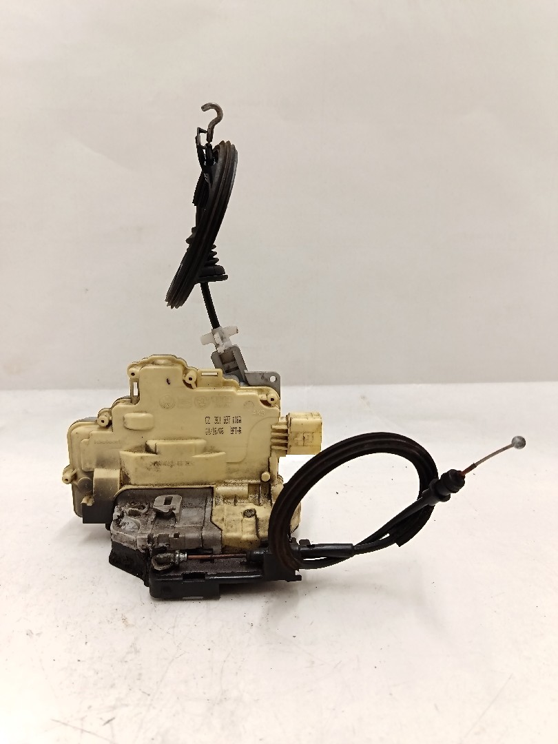 Fechadura / fecho porta frente direito VOLKSWAGEN - ID S_3953