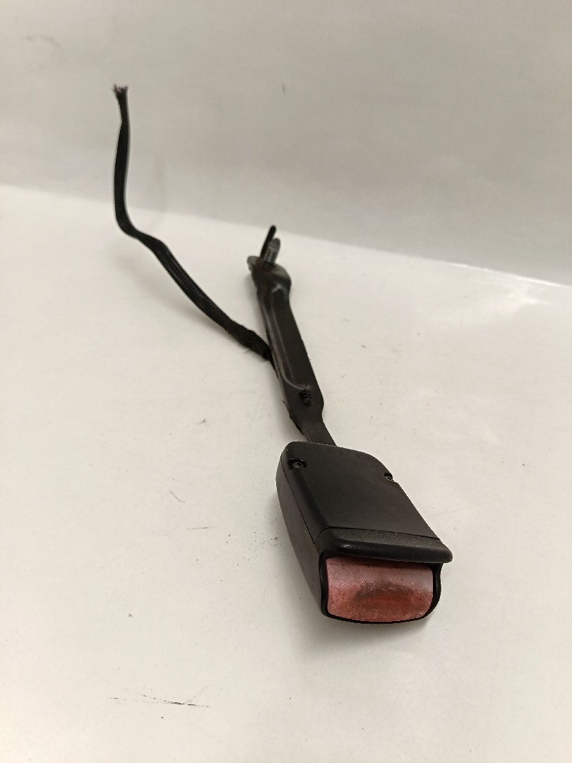 Encaixe de cinto frente esquerdo RENAULT Megane III (BZ0_) Imagem-0