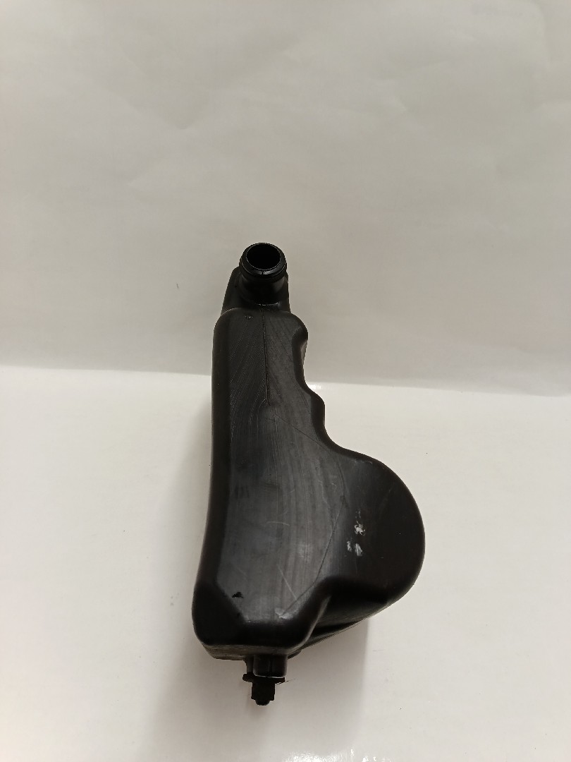 Windshield washer tank MERCEDES-BENZ Classe C Carrinha (S205) Imagem-2