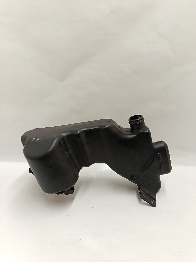 Windshield washer tank MERCEDES-BENZ Classe C Carrinha (S205) Imagem-3