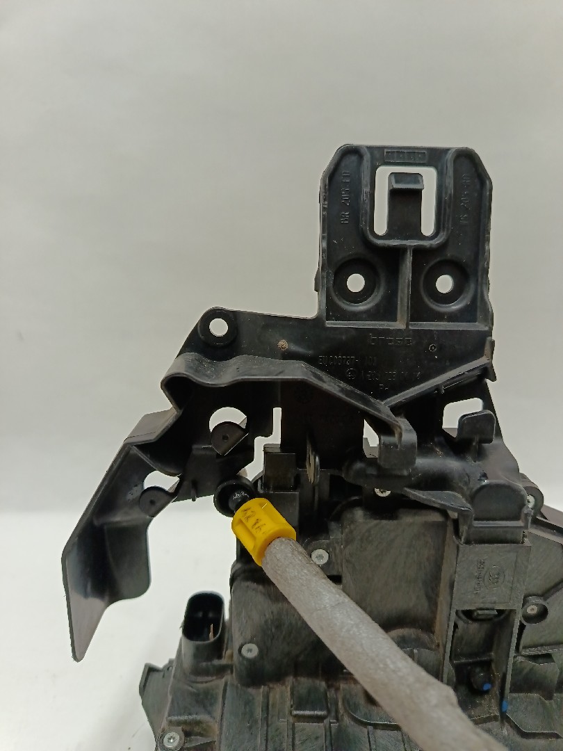 Fechadura / fecho porta frente direito MERCEDES-BENZ Classe C Carrinha (S205) Imagem-3