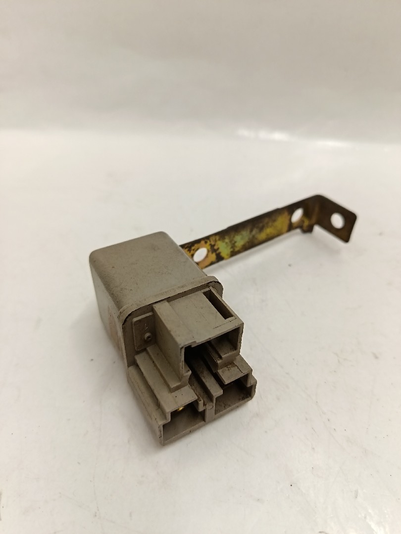 Botão / interruptor electromecânico / relé NISSAN - ID S_4106