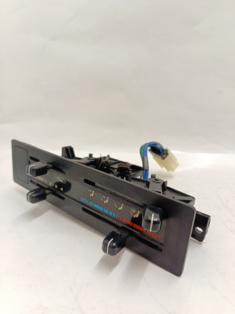 Comando chauffage / sofagem NISSAN Pick Up II (D21) Imagem-2