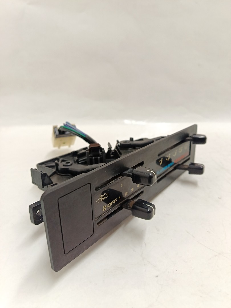 Comando chauffage / sofagem NISSAN Pick Up II (D21) Imagem-1